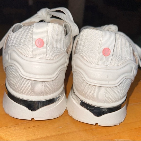 Livi Women’s White Sneakers 9w - Picture 6 of 9